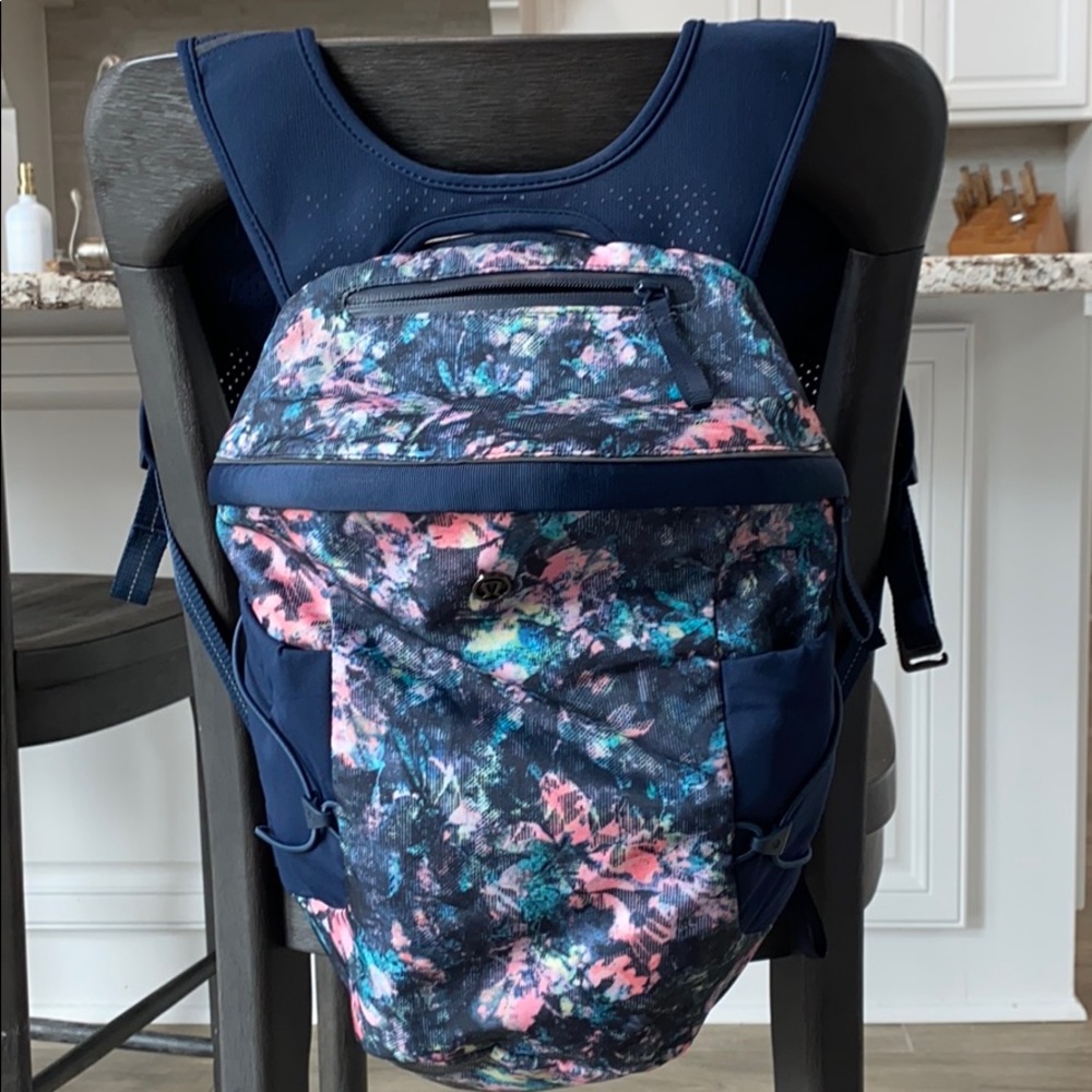 COPY - Lululemon backpack